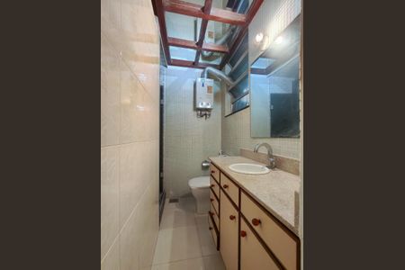 Apartamento para alugar com 81m², 2 quartos e sem vaga Apartamento para alugar com 81m², 2 quartos e sem vagaBanheiro da Suíte 2