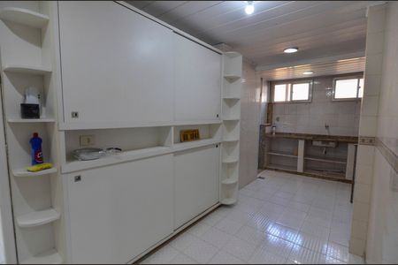 Apartamento à venda com 81m², 2 quartos e sem vaga Apartamento à venda com 81m², 2 quartos e sem vagaCozinha
