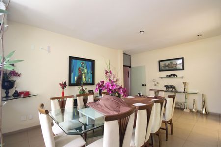 Casa à venda com 1316m², 7 quartos e 26 vagasSala 2