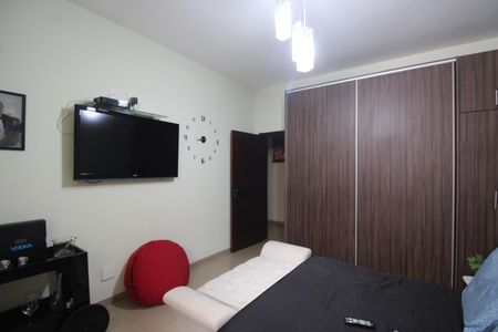 Casa à venda com 1316m², 7 quartos e 26 vagasSuíte 1