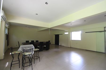 Casa à venda com 1316m², 7 quartos e 26 vagasSala 4 - Projeto de adega na porta do fundo