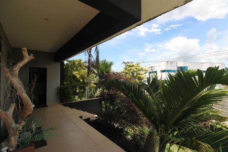 Casa à venda com 1316m², 7 quartos e 26 vagasVaranda