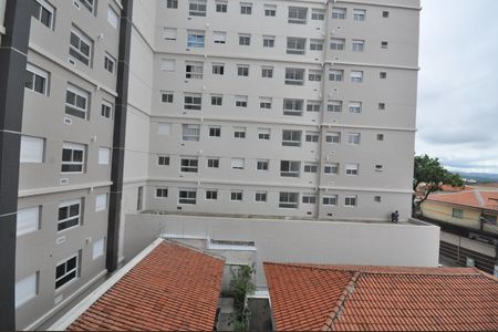 Vista do Quarto Suíte de apartamento para alugar com 2 quartos, 46m² em Vila Mazzei, São Paulo