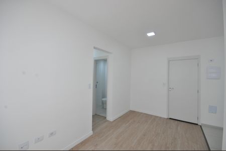 Sala de apartamento para alugar com 2 quartos, 46m² em Vila Mazzei, São Paulo