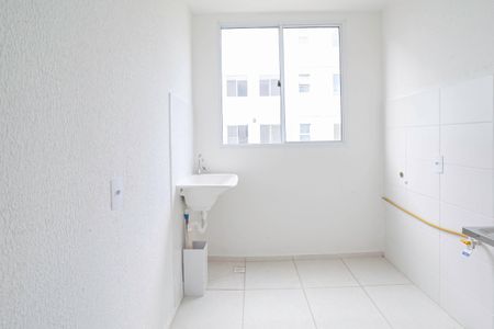 Apartamento à venda com 43m², 2 quartos e 1 vaga Apartamento à venda com 43m², 2 quartos e 1 vagaCozinha e Área de Serviço