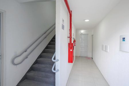 Apartamento à venda com 43m², 2 quartos e 1 vaga Apartamento à venda com 43m², 2 quartos e 1 vagaEntrada