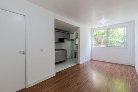 Sala de apartamento para alugar com 3 quartos, 60m² em Cavalhada, Porto Alegre