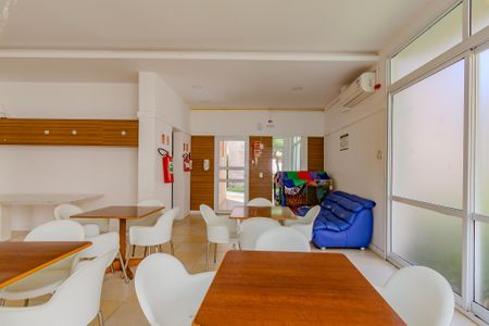 Apartamento para alugar com 60m², 3 quartos e 1 vagaÁrea comum - Salão de festas