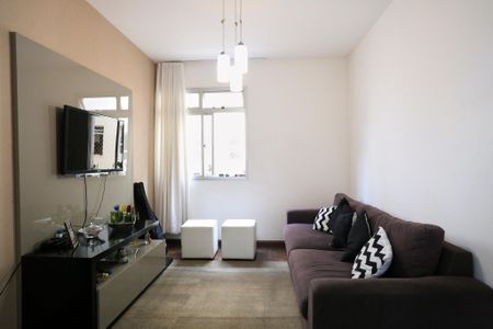 Sala de apartamento à venda com 3 quartos, 85m² em Sagrada Família, Belo Horizonte