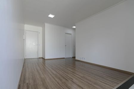 Sala de apartamento para alugar com 2 quartos, 51m² em Conjunto Habitacional Bras Cubas, Mogi das Cruzes