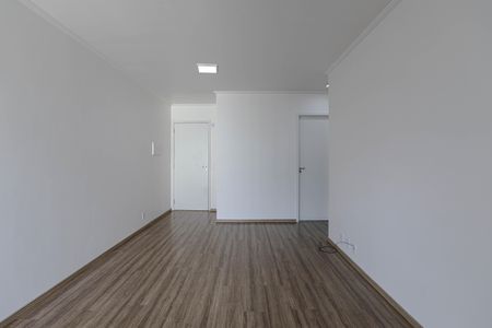 Sala de apartamento para alugar com 2 quartos, 51m² em Conjunto Habitacional Bras Cubas, Mogi das Cruzes