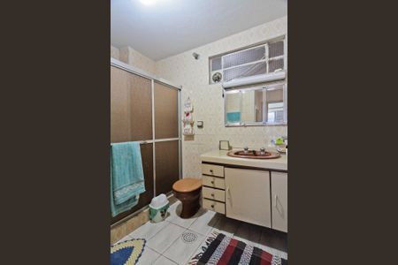 Casa à venda com 143m², 4 quartos e 2 vagas Casa à venda com 143m², 4 quartos e 2 vagasBanheiro