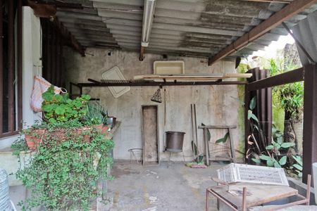 Casa à venda com 143m², 4 quartos e 2 vagas Casa à venda com 143m², 4 quartos e 2 vagasÁrea externa