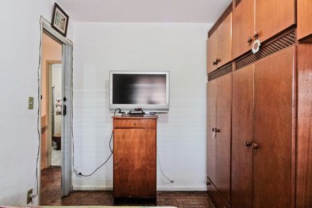 Casa à venda com 143m², 4 quartos e 2 vagas Casa à venda com 143m², 4 quartos e 2 vagasQuarto 2