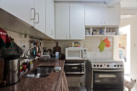 Casa à venda com 143m², 4 quartos e 2 vagas Casa à venda com 143m², 4 quartos e 2 vagasCozinha