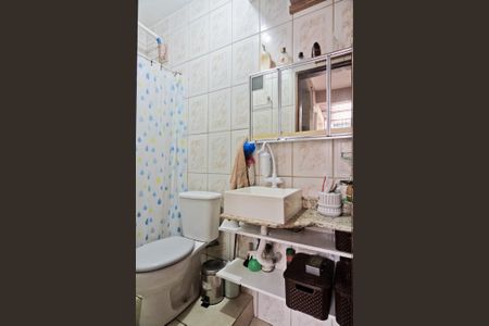 Casa à venda com 143m², 4 quartos e 2 vagas Casa à venda com 143m², 4 quartos e 2 vagasBanheiro 2