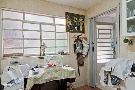 Casa à venda com 143m², 4 quartos e 2 vagas Casa à venda com 143m², 4 quartos e 2 vagasÁrea de Serviço