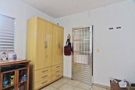 Casa à venda com 143m², 4 quartos e 2 vagas Casa à venda com 143m², 4 quartos e 2 vagasQuarto 4