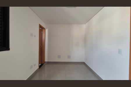 Casa à venda com 179m², 3 quartos e 2 vagasSuíte