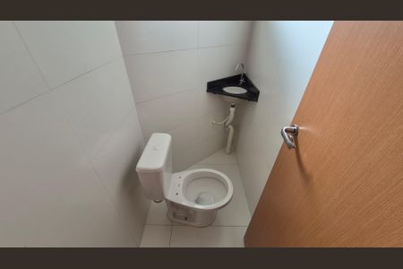 Casa à venda com 179m², 3 quartos e 2 vagasLavabo