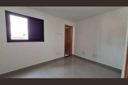 Casa à venda com 179m², 3 quartos e 2 vagasSuíte