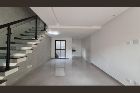Casa à venda com 179m², 3 quartos e 2 vagasSala