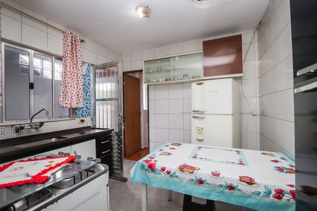 Cozinha de casa para alugar com 1 quarto, 37m² em Vila Morse, São Paulo