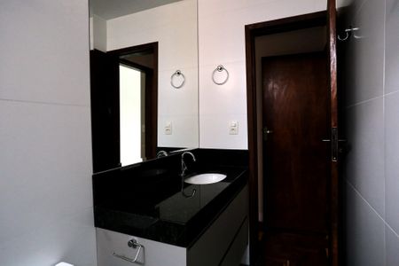 Banheiro da Suíte de apartamento para alugar com 3 quartos, 92m² em Sagrada Família, Belo Horizonte