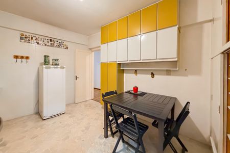 Apartamento para alugar com 150m², 3 quartos e sem vagaCozinha