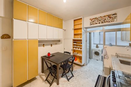 Apartamento para alugar com 150m², 3 quartos e sem vagaCozinha