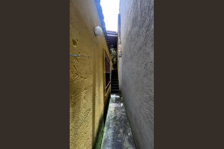 Casa à venda com 152m², 3 quartos e 2 vagasCorredor