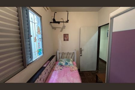 Casa à venda com 152m², 3 quartos e 2 vagasQuarto 2