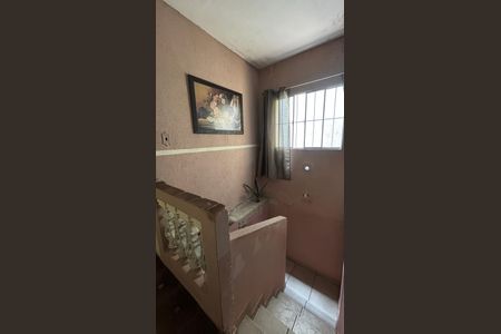 Casa à venda com 152m², 3 quartos e 2 vagasEscada