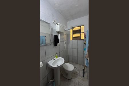 Casa à venda com 152m², 3 quartos e 2 vagasBanheiro