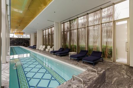 Apartamento à venda com 221m², 3 quartos e 4 vagasÁrea comum - Piscina