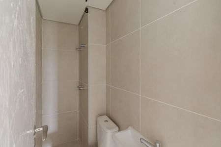 Apartamento à venda com 221m², 3 quartos e 4 vagasBanheiro de serviço