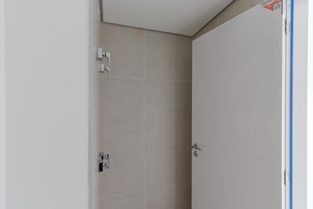 Apartamento à venda com 221m², 3 quartos e 4 vagasBanheiro da Suíte 3