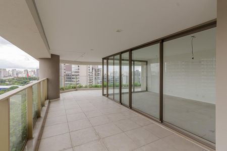 Sacada de apartamento à venda com 3 quartos, 221m² em Indianópolis, São Paulo