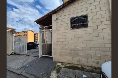 Apartamento para alugar com 42m², 2 quartos e 1 vagaFachada e portaria