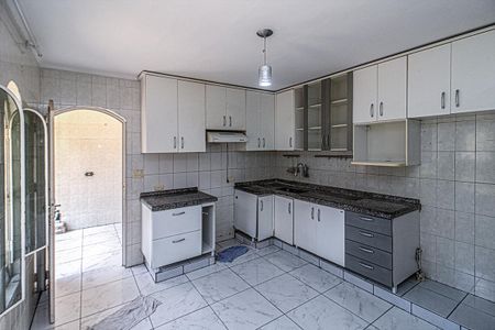 Casa para alugar com 130m², 3 quartos e sem vagacozinha_4