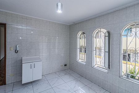 Casa para alugar com 130m², 3 quartos e sem vagacozinha_2