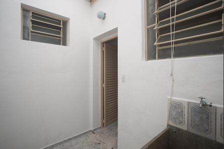 Casa para alugar com 75m², 2 quartos e sem vagaÁrea de Serviço