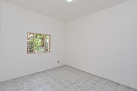 Casa para alugar com 75m², 2 quartos e sem vagaSala