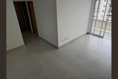 Sala de apartamento para alugar com 3 quartos, 83m² em Vila dos Alpes, Goiânia