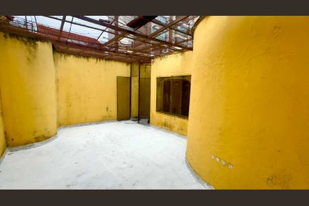 Casa para alugar com 148m², 7 quartos e 2 vagas Casa para alugar com 148m², 7 quartos e 2 vagasQuintal