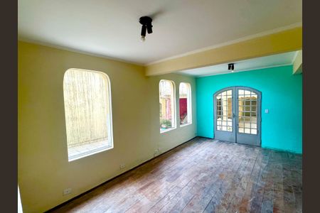 Casa para alugar com 148m², 7 quartos e 2 vagas Casa para alugar com 148m², 7 quartos e 2 vagasSala