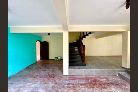 Casa para alugar com 148m², 7 quartos e 2 vagas Casa para alugar com 148m², 7 quartos e 2 vagasSala