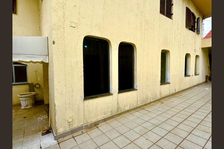 Casa para alugar com 148m², 7 quartos e 2 vagas Casa para alugar com 148m², 7 quartos e 2 vagasGaragem