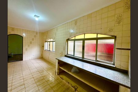 Casa para alugar com 148m², 7 quartos e 2 vagas Casa para alugar com 148m², 7 quartos e 2 vagasCozinha