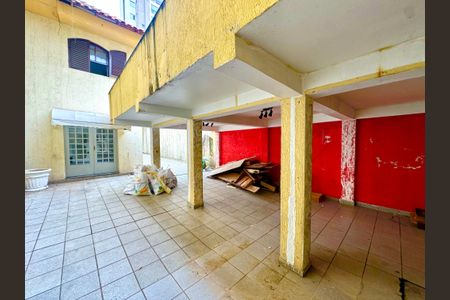 Casa para alugar com 148m², 7 quartos e 2 vagas Casa para alugar com 148m², 7 quartos e 2 vagasÁrea externa